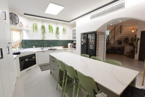 1e6240ee-7bd9-412e-adc8-05e5474d378a