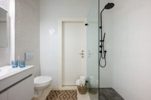 6f867389-3de3-46de-9c85-956583c23868