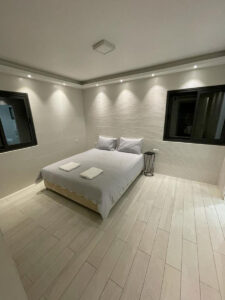 9a85b069-9e06-4fe3-822f-34c9b6d3ace2