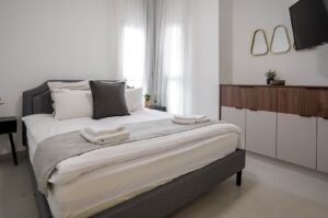 b6df1df4-b49f-44e6-b415-555c9c157f64