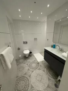 c571b18d-247c-47b9-a81f-aa53458dd045