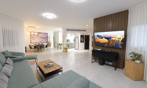 188cdbaf-88a4-4e8c-9595-243ae56c9d44