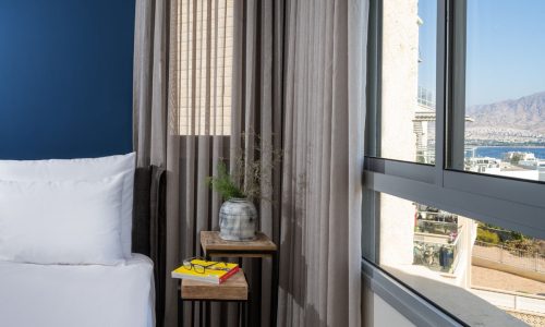 1ebcc5d8-0ce1-4134-9594-a34e4cb62359