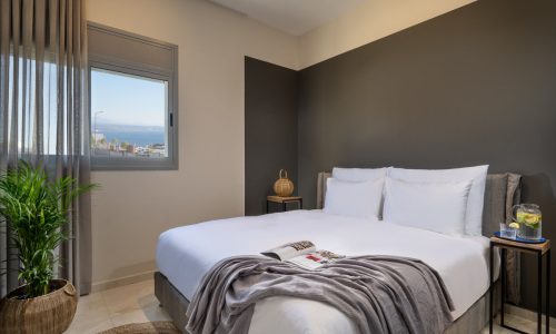 99f1a03e-b377-4230-9872-3c27a1aeeaf6